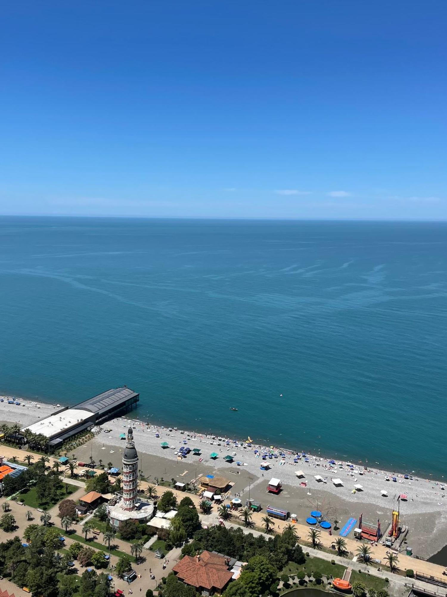 Orbi City Sea View 巴统 外观 照片