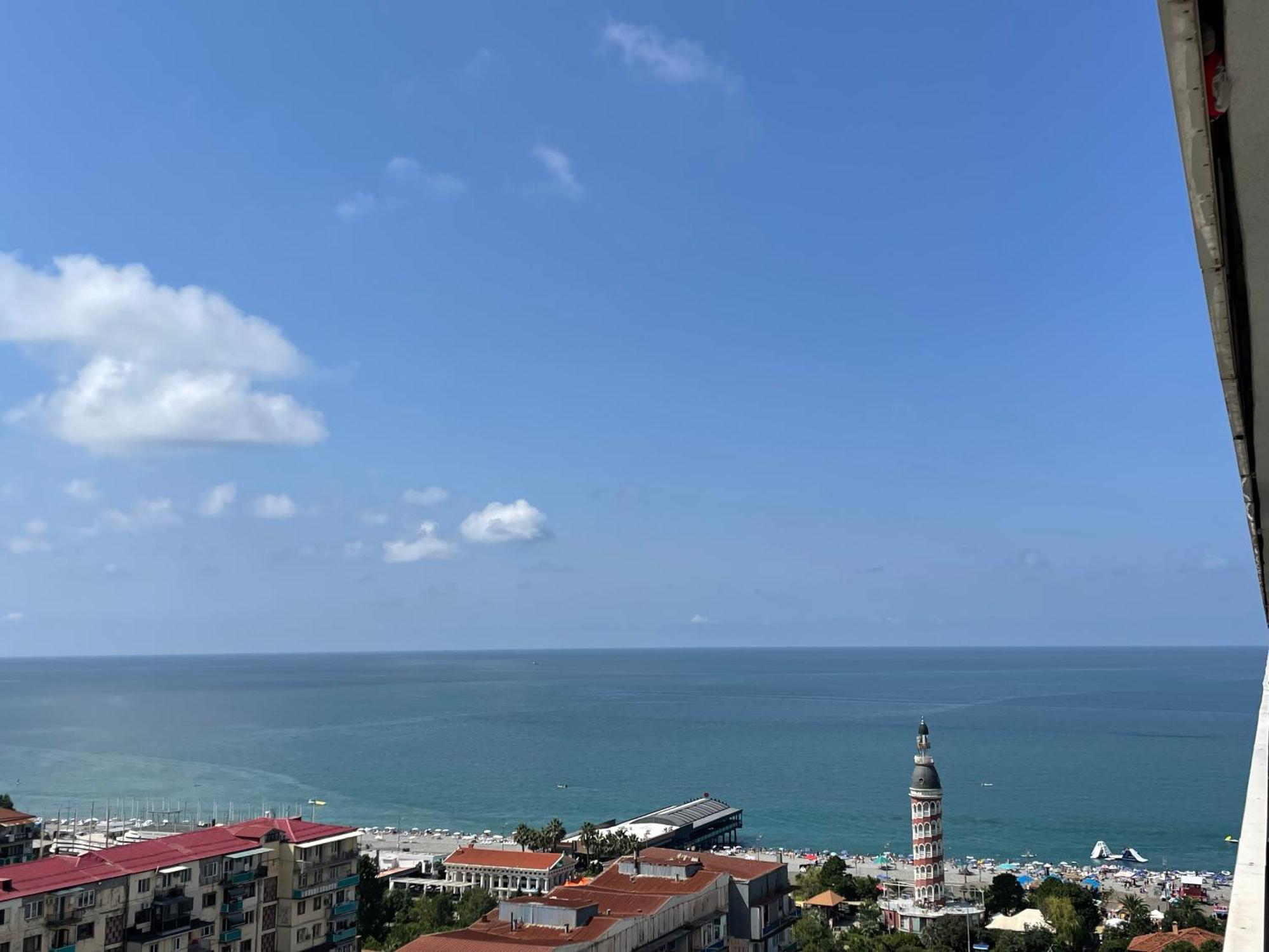 Orbi City Sea View 巴统 外观 照片