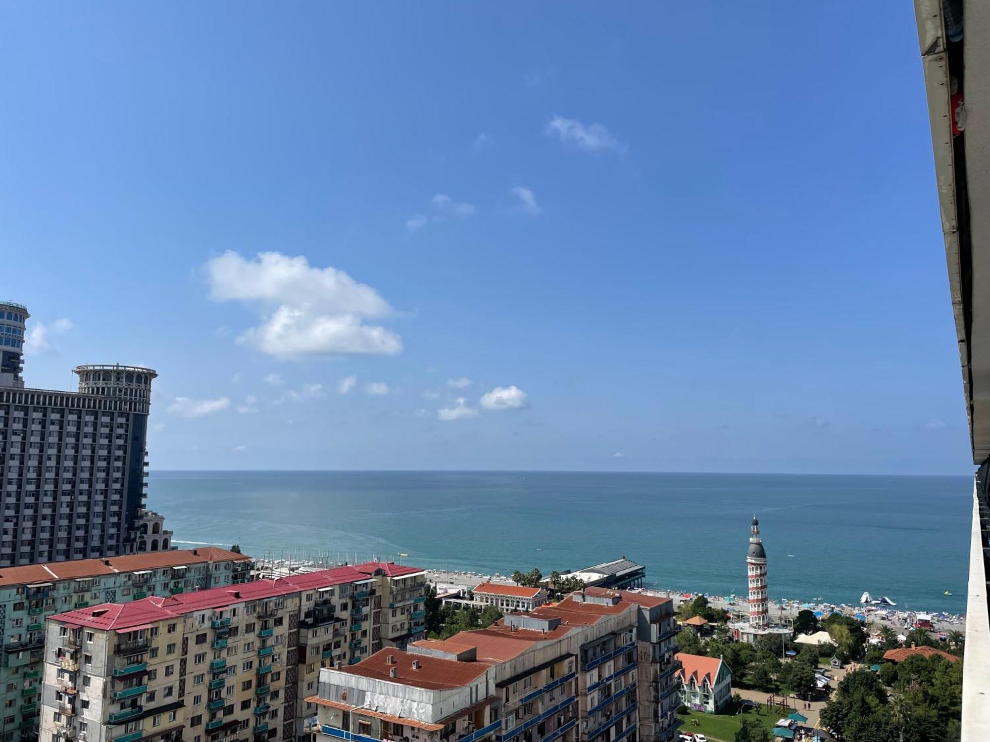 Orbi City Sea View 巴统 外观 照片